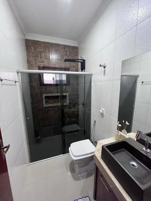 Casa com 3 quartos à venda, 300m2 em Parque dos Pirineus, Anapolis - GO - imagem 2 Foto 2 de Casa com 3 quartos à venda, 300m2 em Parque dos Pirineus, Anapolis - GO