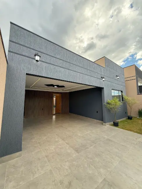 Foto 1 de Casa com 3 quartos à venda, 200m2 em Loteamento Residencial Verona, Anapolis - GO
