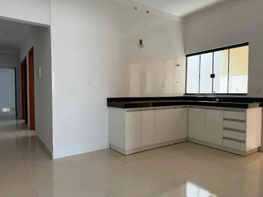 Casa com 3 quartos à venda, 150m2 em Anapolis - GO - imagem 5 Foto 5 de Casa com 3 quartos à venda, 150m2 em Anapolis - GO