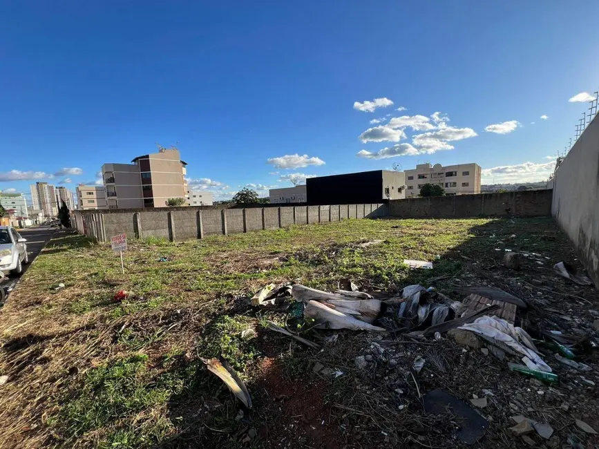 Foto 1 de Terreno / Lote à venda, 450m2 em Residencial Araujoville, Anapolis - GO
