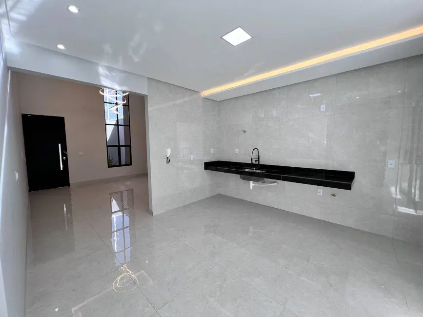 Casa com 3 quartos à venda, 200m2 em Jardim Itália, Anapolis - GO - imagem 6 Foto 6 de Casa com 3 quartos à venda, 200m2 em Jardim Itália, Anapolis - GO