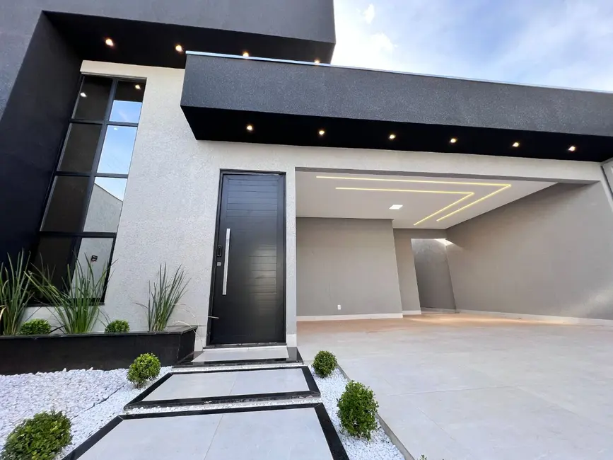 Foto 1 de Casa com 3 quartos à venda, 200m2 em Jardim Itália, Anapolis - GO