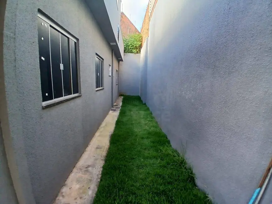Foto 2 de Casa com 3 quartos à venda, 200m2 em Residencial Shangrilá, Anapolis - GO
