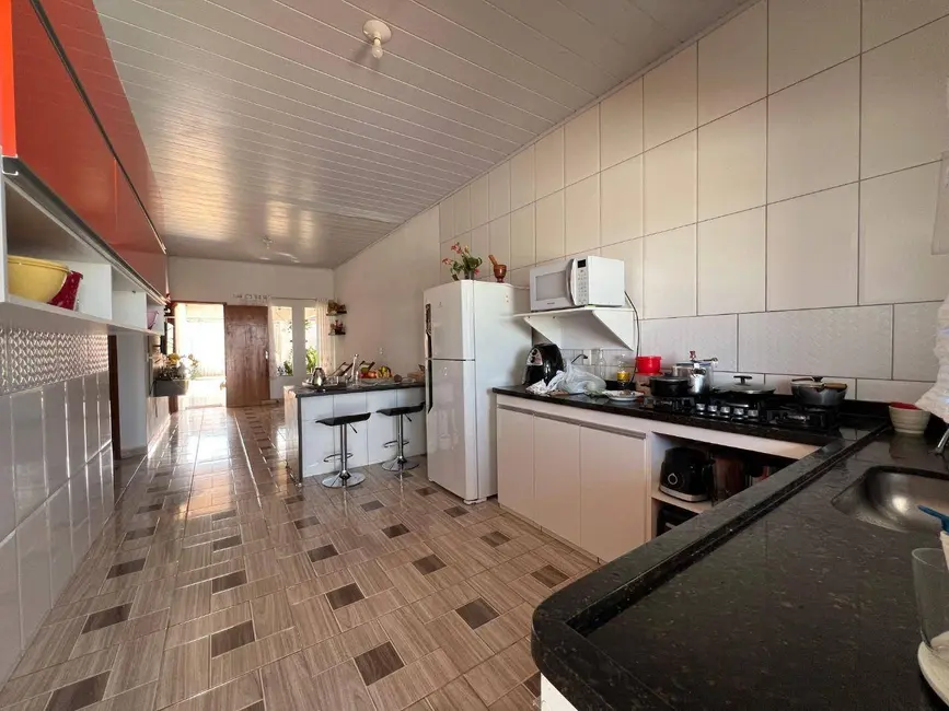 Casa com 3 quartos à venda, 360m2 em Residencial São Vicente, Anapolis - GO - imagem 5 Foto 5 de Casa com 3 quartos à venda, 360m2 em Residencial São Vicente, Anapolis - GO