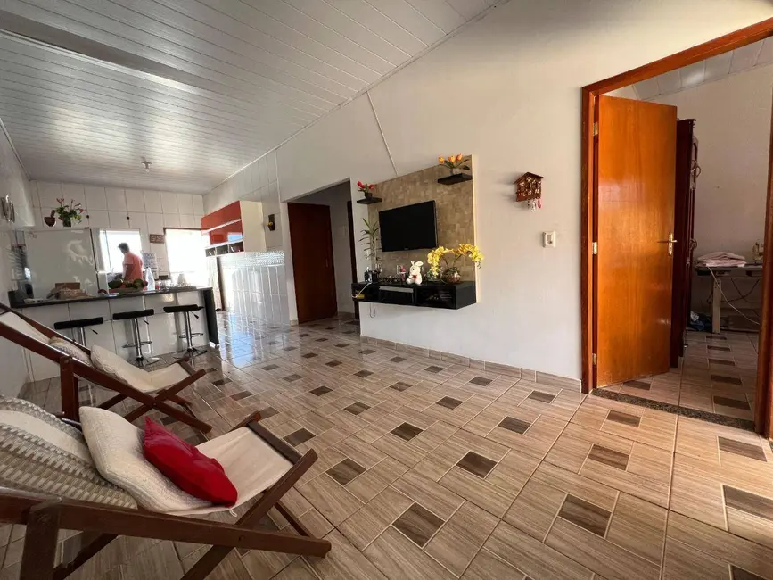 Casa com 3 quartos à venda, 360m2 em Residencial São Vicente, Anapolis - GO - imagem 4 Foto 4 de Casa com 3 quartos à venda, 360m2 em Residencial São Vicente, Anapolis - GO