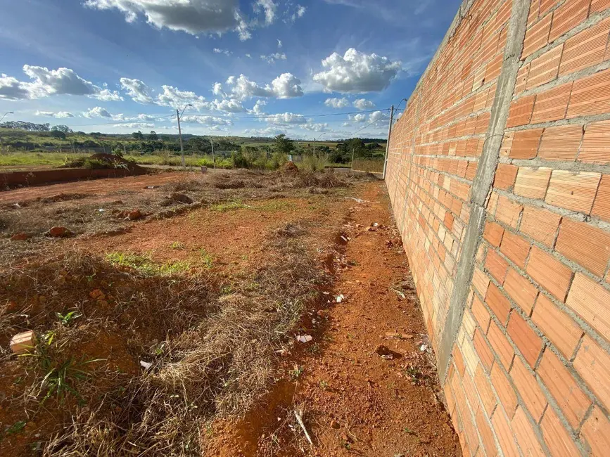 Foto 5 de Terreno / Lote à venda, 300m2 em Bandeiras, Anapolis - GO