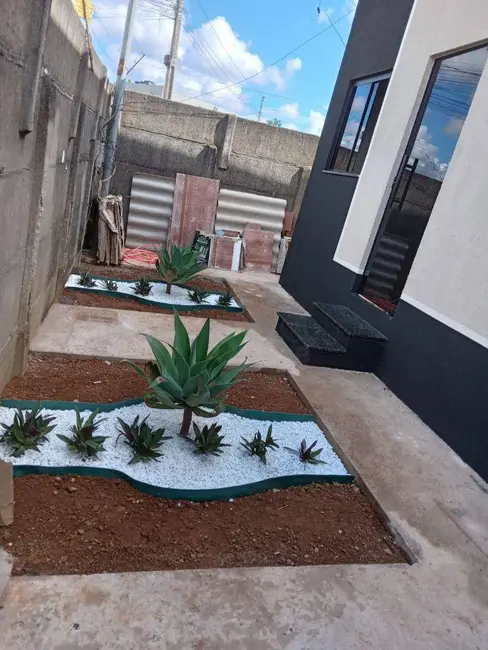 Casa com 3 quartos à venda, 200m2 em Anapolis - GO - imagem 1 Foto 1 de Casa com 3 quartos à venda, 200m2 em Anapolis - GO