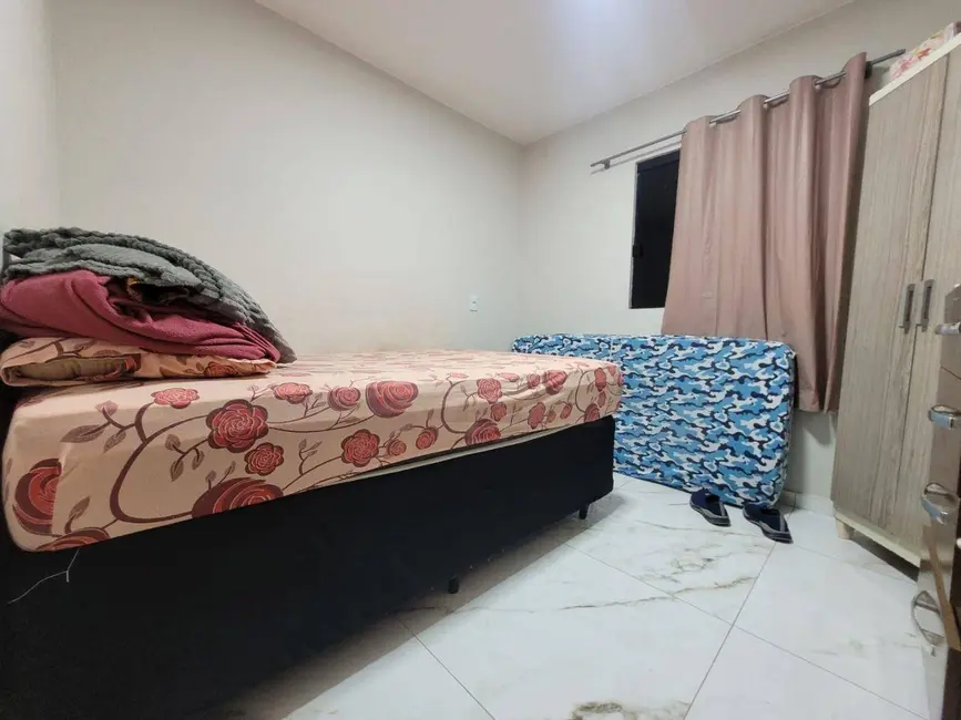 Casa com 3 quartos à venda, 200m2 em Anapolis - GO - imagem 8 Foto 8 de Casa com 3 quartos à venda, 200m2 em Anapolis - GO