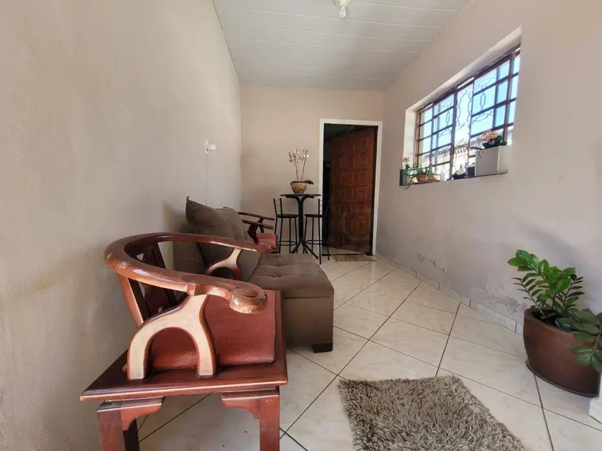 Foto 4 de Casa com 2 quartos à venda, 300m2 em Anapolis - GO