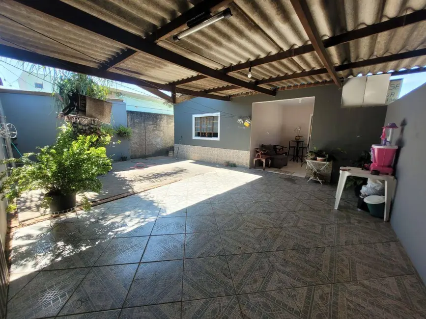 Foto 1 de Casa com 2 quartos à venda, 300m2 em Anapolis - GO