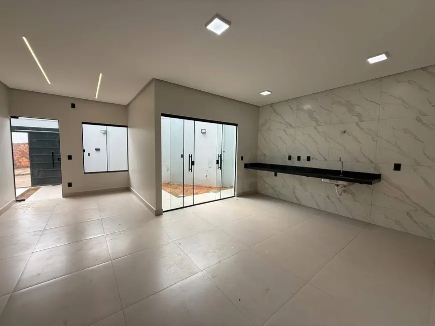 Casa com 3 quartos à venda, 115m2 em Setor Sul, Anapolis - GO - imagem 4 Foto 4 de Casa com 3 quartos à venda, 115m2 em Setor Sul, Anapolis - GO