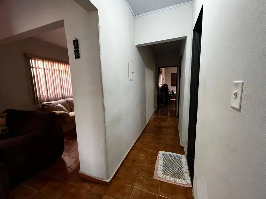 Casa com 4 quartos à venda, 360m2 em Maracanã, Anapolis - GO - imagem 6 Foto 6 de Casa com 4 quartos à venda, 360m2 em Maracanã, Anapolis - GO
