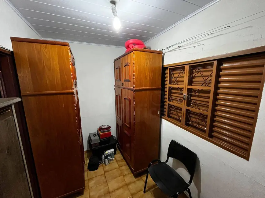 Casa com 4 quartos à venda, 360m2 em Maracanã, Anapolis - GO - imagem 4 Foto 4 de Casa com 4 quartos à venda, 360m2 em Maracanã, Anapolis - GO