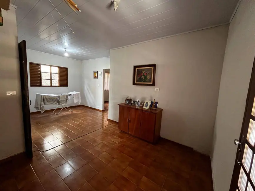 Casa com 4 quartos à venda, 360m2 em Maracanã, Anapolis - GO - imagem 9 Foto 9 de Casa com 4 quartos à venda, 360m2 em Maracanã, Anapolis - GO