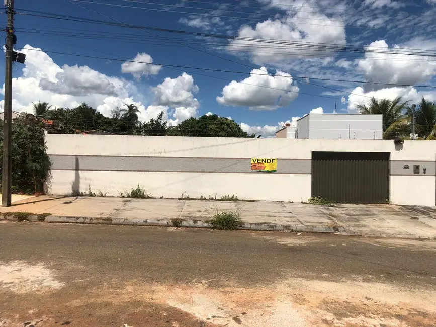 Foto 1 de Terreno / Lote à venda, 420m2 em Caldas Novas - GO