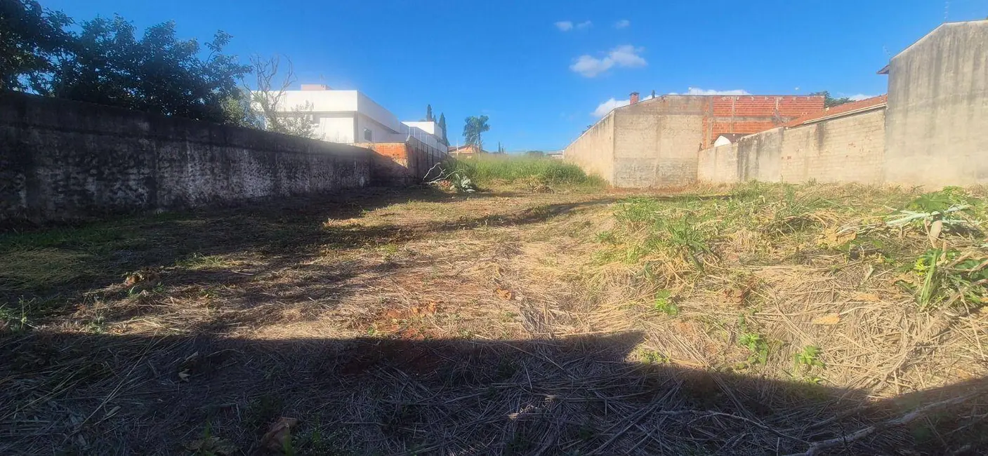 Foto 1 de Terreno / Lote à venda, 360m2 em Anápolis City, Anapolis - GO