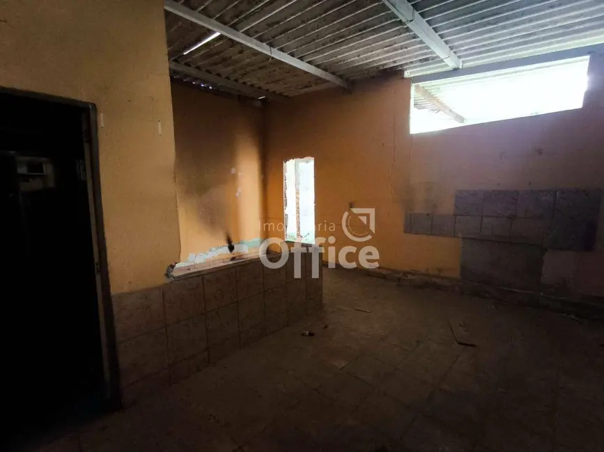 Foto 7 de Casa com 4 quartos à venda, 274m2 em Maracanã, Anapolis - GO