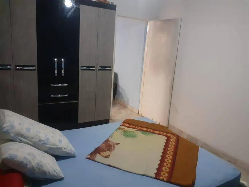 Foto 4 de Casa com 4 quartos à venda, 274m2 em Maracanã, Anapolis - GO