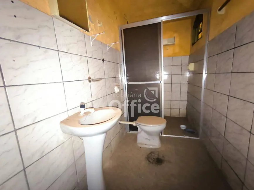 Foto 2 de Casa com 4 quartos à venda, 274m2 em Maracanã, Anapolis - GO