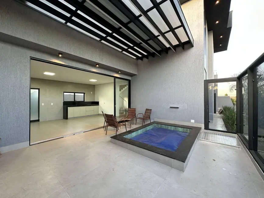 Sobrado com 5 quartos à venda, 372m2 em Anapolis - GO - imagem 9 Foto 9 de Sobrado com 5 quartos à venda, 372m2 em Anapolis - GO
