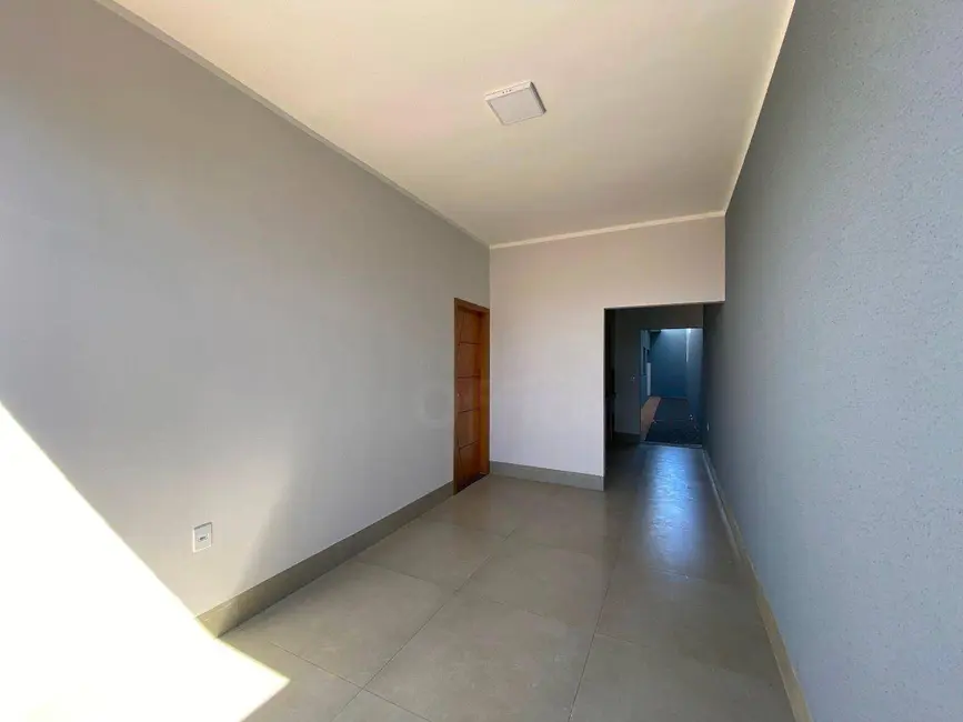 Casa com 3 quartos à venda, 150m2 em Residencial Flor do Cerrado, Anapolis - GO - imagem 4 Foto 4 de Casa com 3 quartos à venda, 150m2 em Residencial Flor do Cerrado, Anapolis - GO