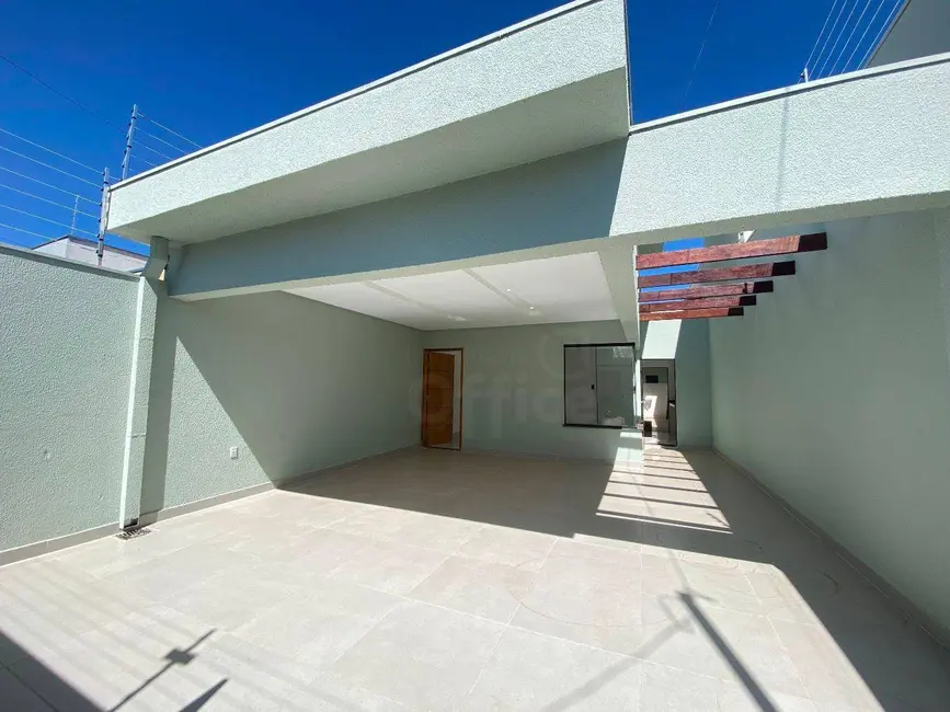 Foto 1 de Casa com 3 quartos à venda, 150m2 em Residencial Flor do Cerrado, Anapolis - GO
