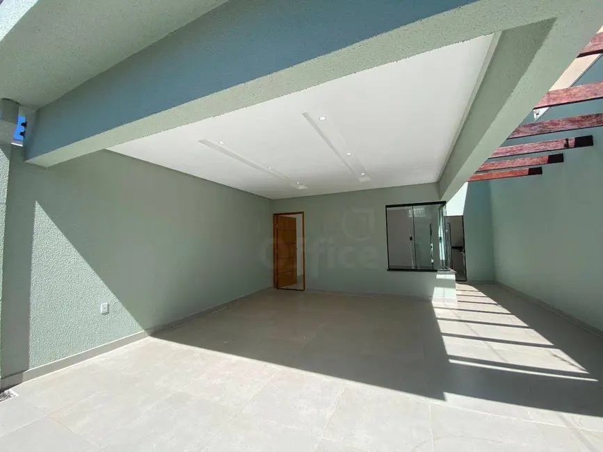 Casa com 3 quartos à venda, 150m2 em Residencial Flor do Cerrado, Anapolis - GO - imagem 3 Foto 3 de Casa com 3 quartos à venda, 150m2 em Residencial Flor do Cerrado, Anapolis - GO