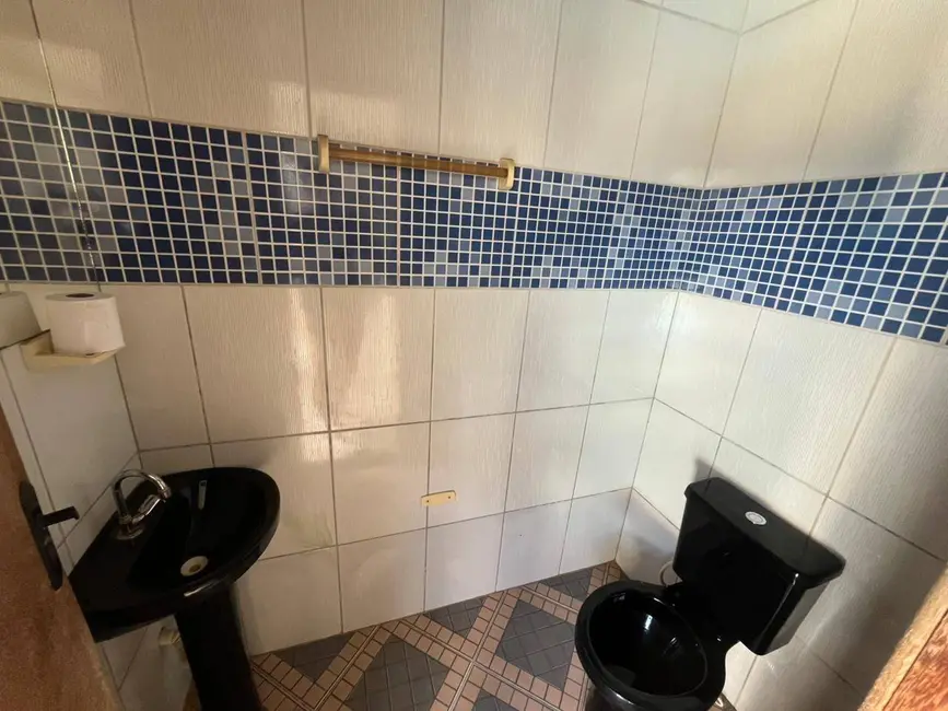 Casa com 3 quartos à venda, 300m2 em Setor Santa Clara, Anapolis - GO - imagem 7 Foto 7 de Casa com 3 quartos à venda, 300m2 em Setor Santa Clara, Anapolis - GO