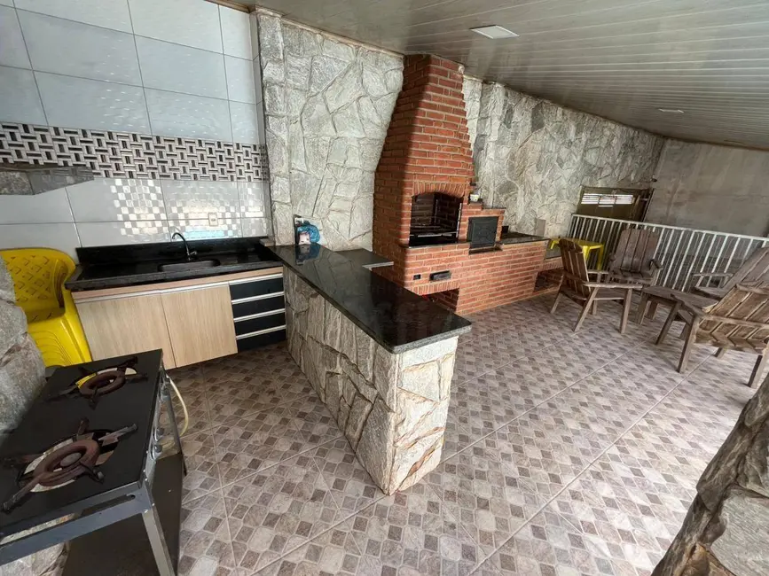 Casa com 3 quartos à venda, 300m2 em Setor Santa Clara, Anapolis - GO - imagem 5 Foto 5 de Casa com 3 quartos à venda, 300m2 em Setor Santa Clara, Anapolis - GO