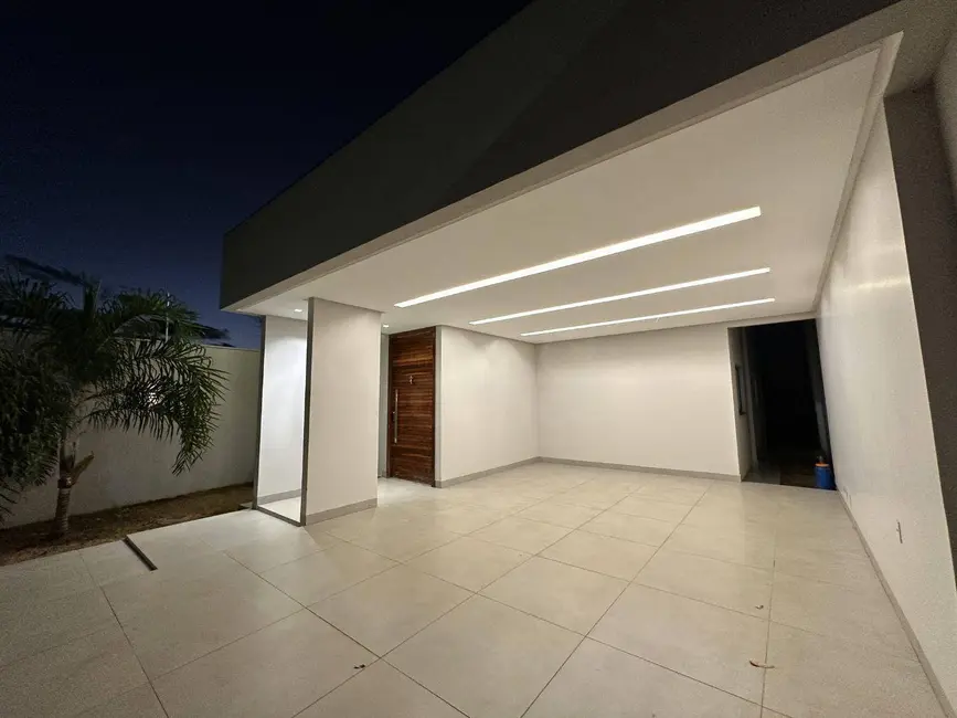 Casa com 3 quartos à venda, 360m2 em Itamaraty 4ª Etapa, Anapolis - GO - imagem 3 Foto 3 de Casa com 3 quartos à venda, 360m2 em Itamaraty 4ª Etapa, Anapolis - GO