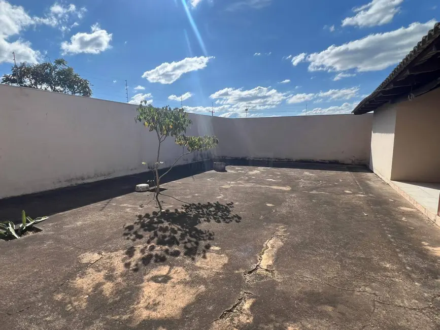 Foto 1 de Casa com 3 quartos à venda, 333m2 em Víviam Parque, Anapolis - GO