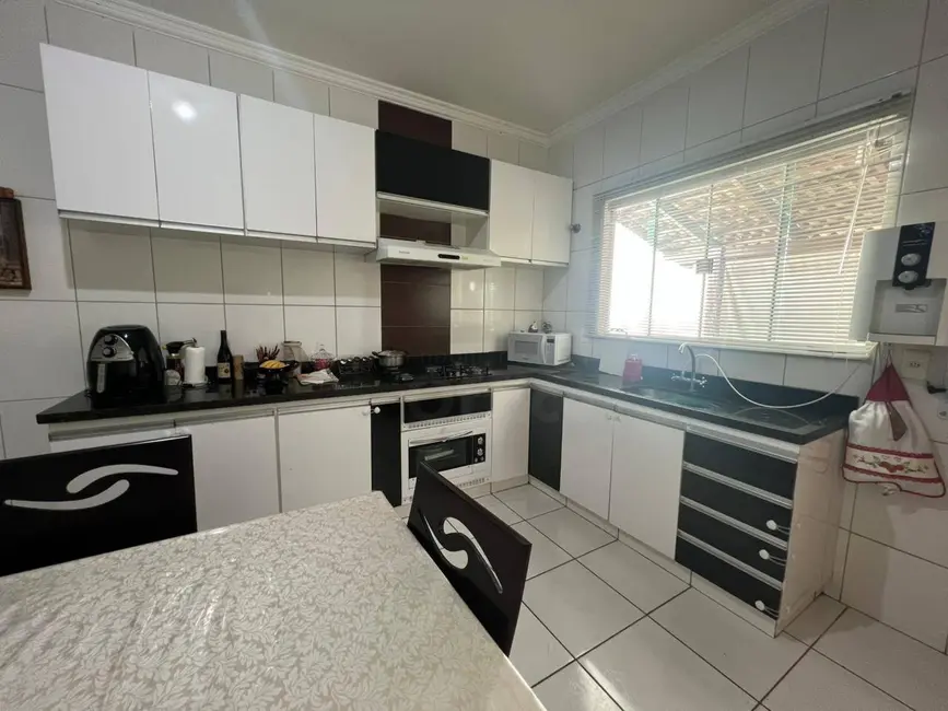Casa com 3 quartos à venda, 333m2 em Víviam Parque, Anapolis - GO - imagem 3 Foto 3 de Casa com 3 quartos à venda, 333m2 em Víviam Parque, Anapolis - GO