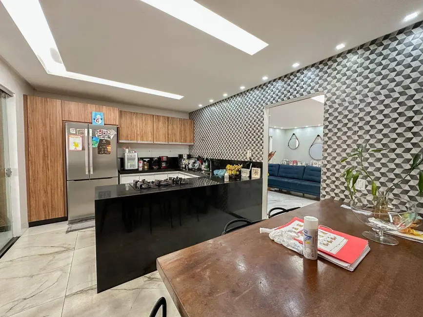 Casa com 3 quartos à venda, 360m2 em Anapolis - GO - imagem 7 Foto 7 de Casa com 3 quartos à venda, 360m2 em Anapolis - GO