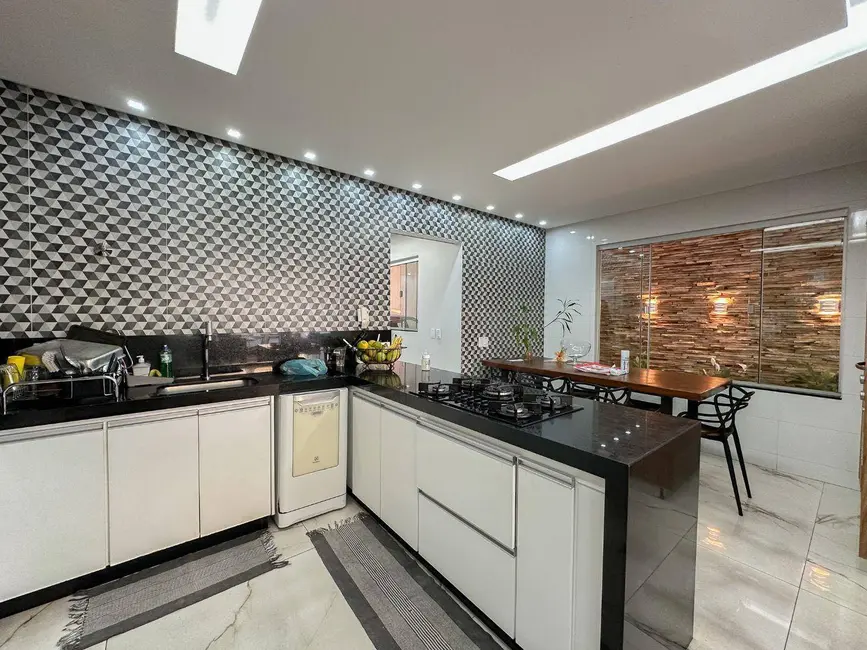 Casa com 3 quartos à venda, 360m2 em Anapolis - GO - imagem 6 Foto 6 de Casa com 3 quartos à venda, 360m2 em Anapolis - GO