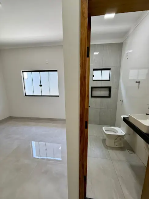 Casa com 3 quartos à venda, 150m2 em Jardim Primavera 2ª Etapa, Anapolis - GO - imagem 5 Foto 5 de Casa com 3 quartos à venda, 150m2 em Jardim Primavera 2ª Etapa, Anapolis - GO