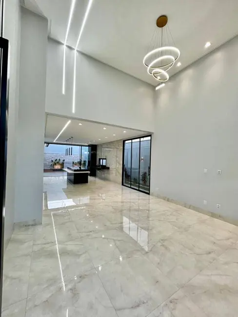 Casa com 3 quartos à venda, 300m2 em Parque Brasília 2ª Etapa, Anapolis - GO - imagem 4 Foto 4 de Casa com 3 quartos à venda, 300m2 em Parque Brasília 2ª Etapa, Anapolis - GO