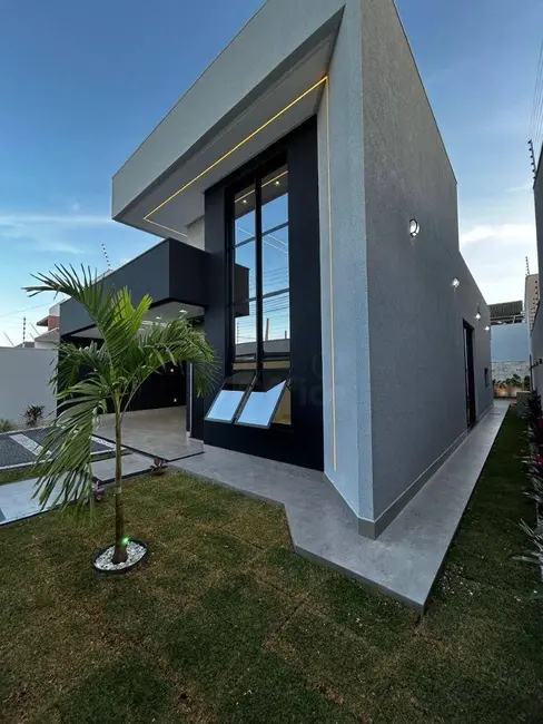 Casa com 3 quartos à venda, 300m2 em Parque Brasília 2ª Etapa, Anapolis - GO - imagem 1 Foto 1 de Casa com 3 quartos à venda, 300m2 em Parque Brasília 2ª Etapa, Anapolis - GO