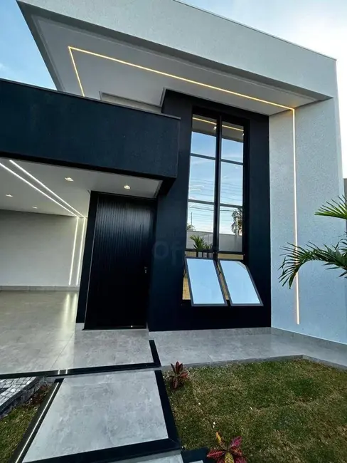 Casa com 3 quartos à venda, 300m2 em Parque Brasília 2ª Etapa, Anapolis - GO - imagem 2 Foto 2 de Casa com 3 quartos à venda, 300m2 em Parque Brasília 2ª Etapa, Anapolis - GO