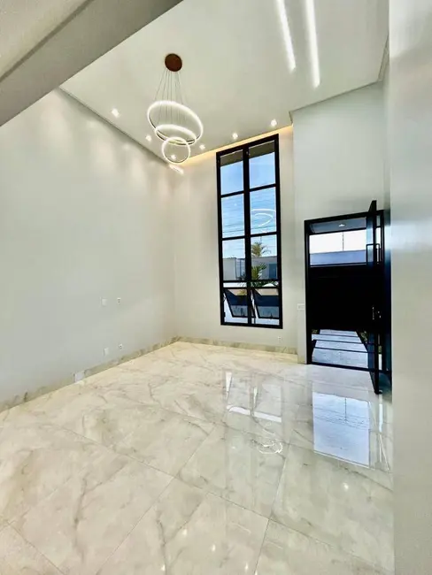 Casa com 3 quartos à venda, 300m2 em Parque Brasília 2ª Etapa, Anapolis - GO - imagem 5 Foto 5 de Casa com 3 quartos à venda, 300m2 em Parque Brasília 2ª Etapa, Anapolis - GO