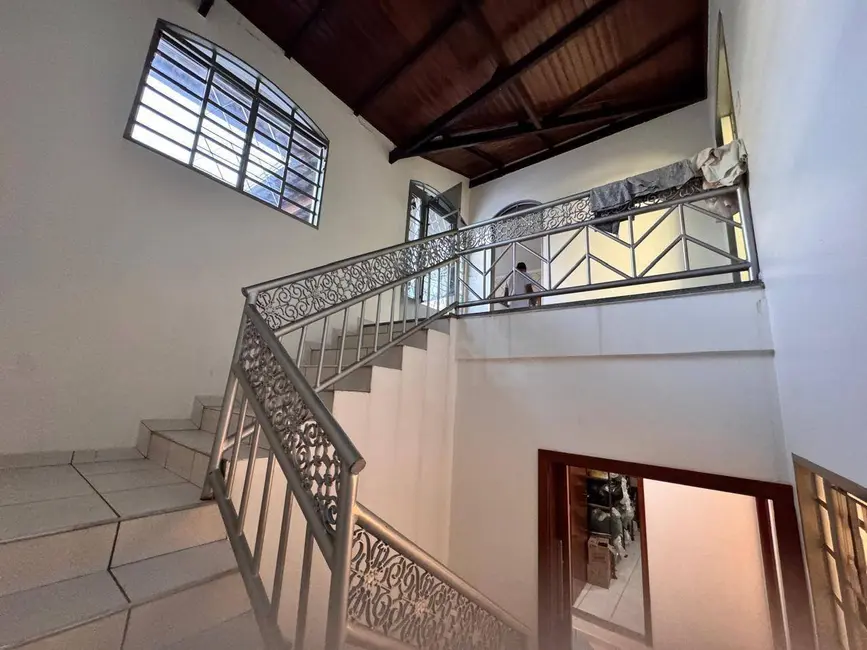 Foto 2 de Casa com 3 quartos à venda, 300m2 em Parque Brasília 2ª Etapa, Anapolis - GO