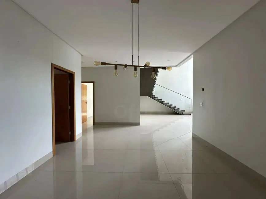 Foto 4 de Sobrado com 4 quartos à venda, 510m2 em Anápolis City, Anapolis - GO