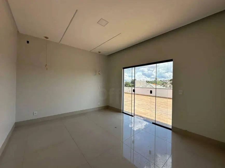 Foto 9 de Sobrado com 4 quartos à venda, 510m2 em Anápolis City, Anapolis - GO