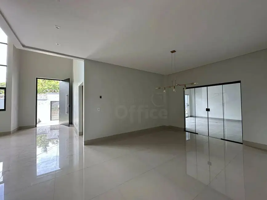 Foto 2 de Sobrado com 4 quartos à venda, 510m2 em Anápolis City, Anapolis - GO