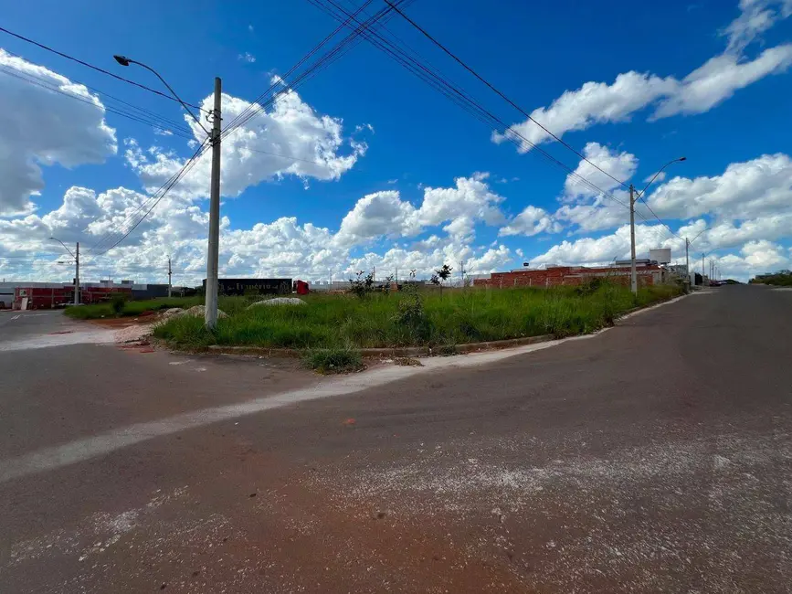 Foto 1 de Terreno / Lote à venda, 1096m2 em Anapolis - GO