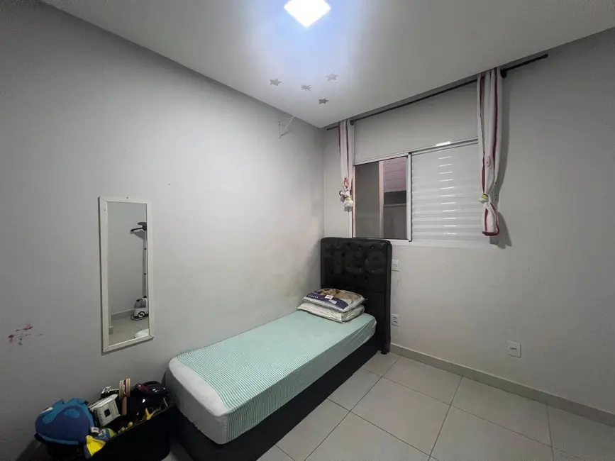 Casa com 3 quartos à venda, 200m2 em Anapolis - GO - imagem 5 Foto 5 de Casa com 3 quartos à venda, 200m2 em Anapolis - GO