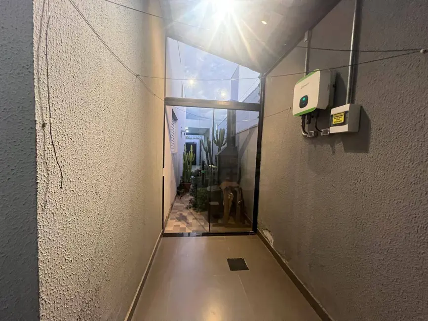 Casa com 3 quartos à venda, 200m2 em Anapolis - GO - imagem 9 Foto 9 de Casa com 3 quartos à venda, 200m2 em Anapolis - GO