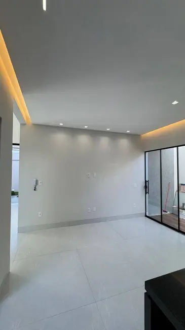 Casa com 3 quartos à venda, 300m2 em Parque Brasília 2ª Etapa, Anapolis - GO - imagem 4 Foto 4 de Casa com 3 quartos à venda, 300m2 em Parque Brasília 2ª Etapa, Anapolis - GO