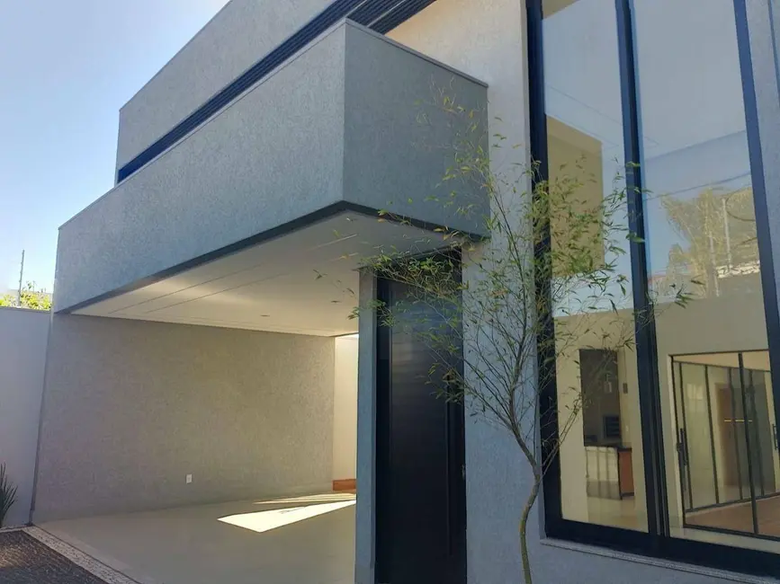 Foto 2 de Casa com 3 quartos à venda, 300m2 em Parque Brasília 2ª Etapa, Anapolis - GO