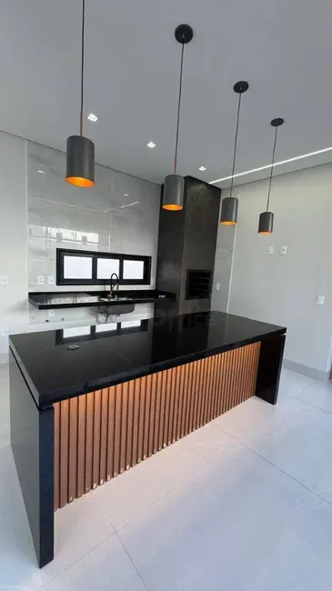Casa com 3 quartos à venda, 300m2 em Parque Brasília 2ª Etapa, Anapolis - GO - imagem 6 Foto 6 de Casa com 3 quartos à venda, 300m2 em Parque Brasília 2ª Etapa, Anapolis - GO