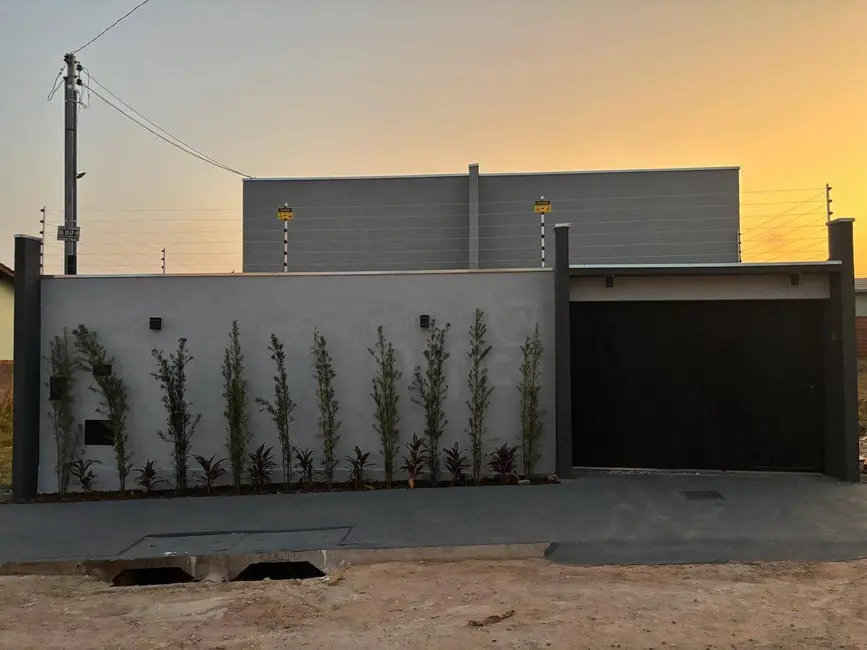 Foto 2 de Casa com 3 quartos à venda, 200m2 em Residencial Morada Nova, Anapolis - GO
